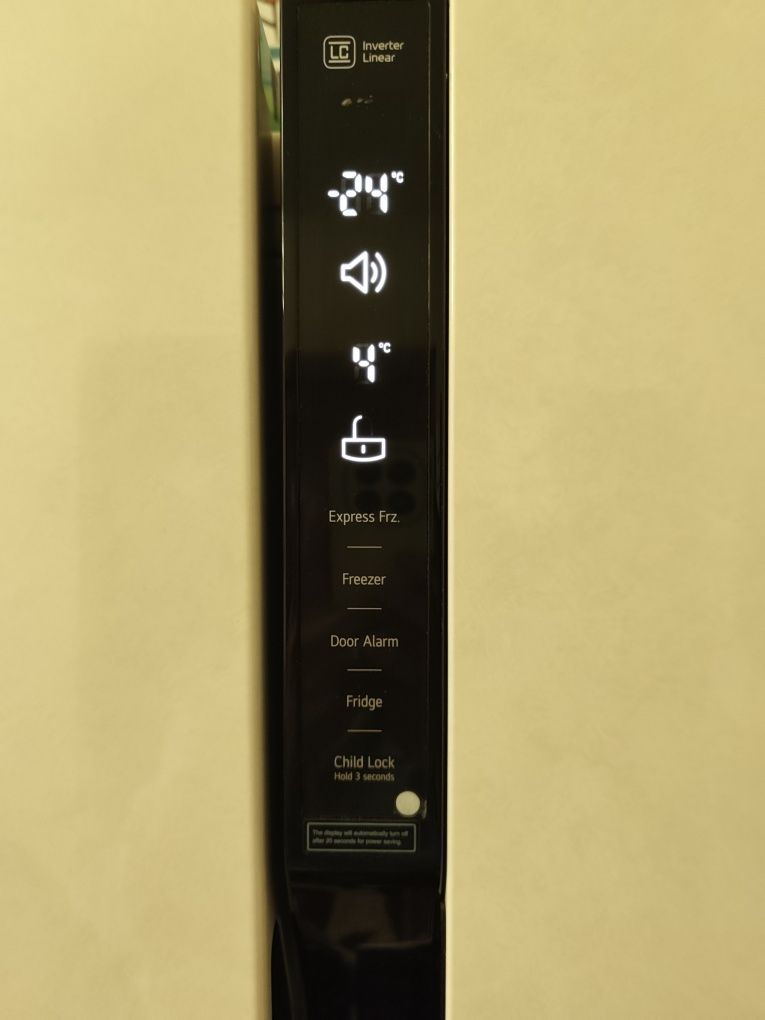 Холодильник LG GC-B247JEDV | 679л | Бежевый | Total 
Объём (л)
679