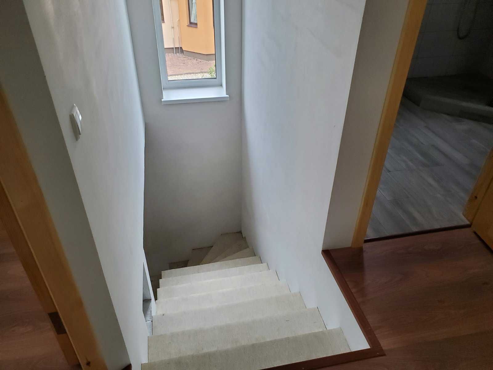(7) Продам дуплекс в Пирогово 1143