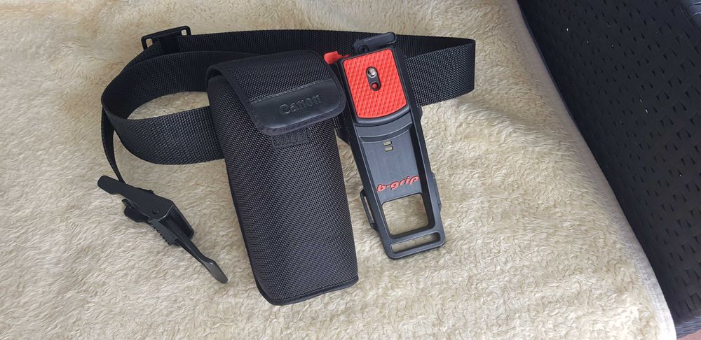 pas z uchwytem  B-grip na aparat fotograficzny