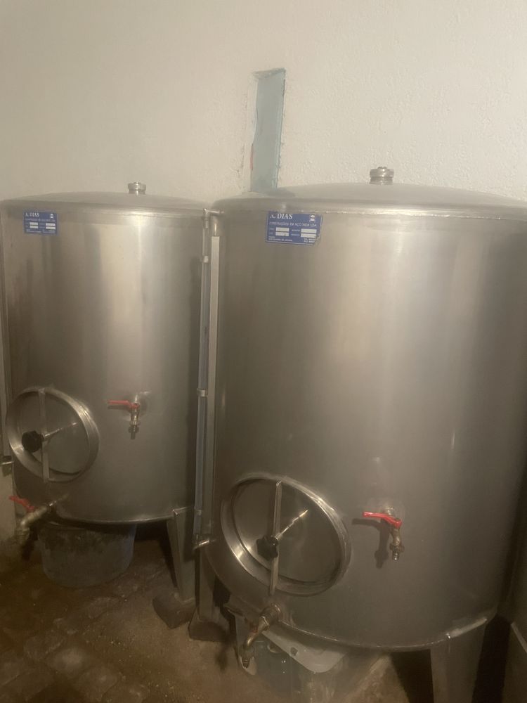 Cubas vinho 800 litros