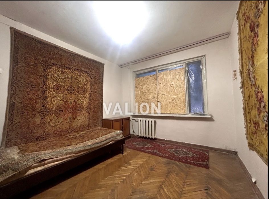 Продаж 2 кім квартири під ремонт, вул. Івана Дзюби, Борщагівка