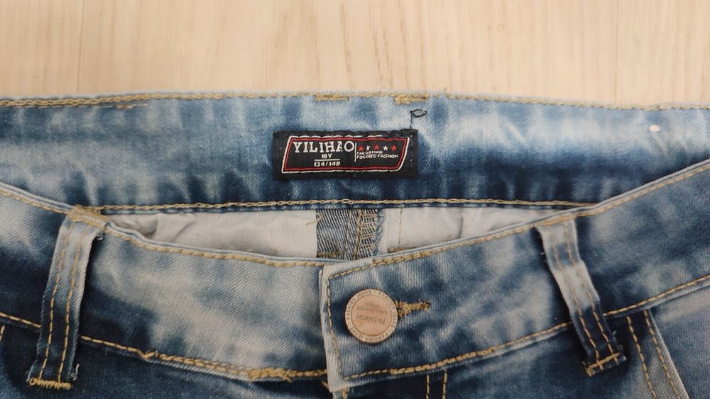 Jeansy spodnie chłopięce 134/140