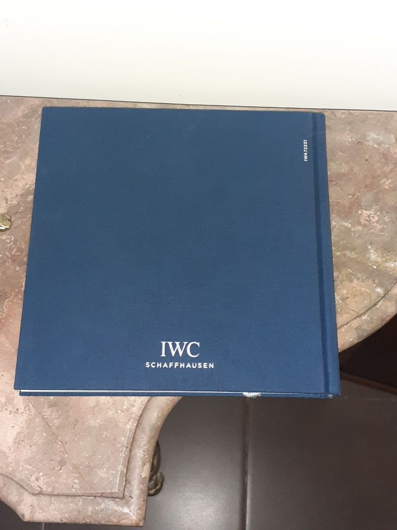 Livro de relógios 2018/ 2019 dos 150 anos da marca iwc