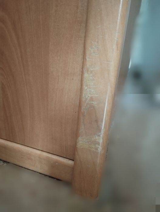 Висока шафа/тумба/комод  для одягу