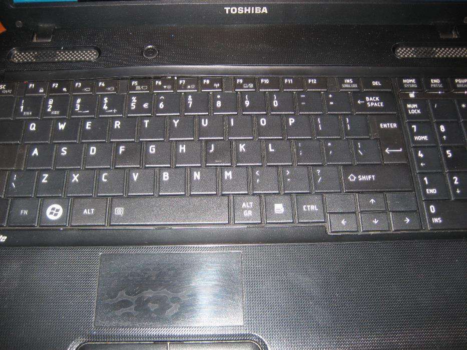 2x Toshiba Satellite C650 i3-330M 4Gb , 15,6 cali, WIN7 i L500-1TX