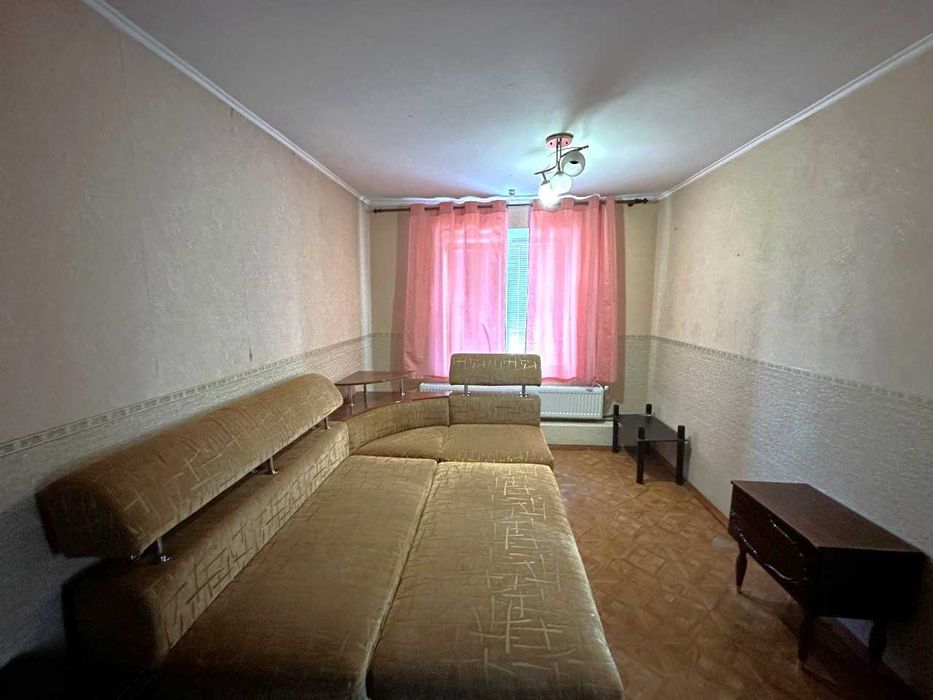 Гарна однокімнатна квартира в центрі Корабельного! Оренда!