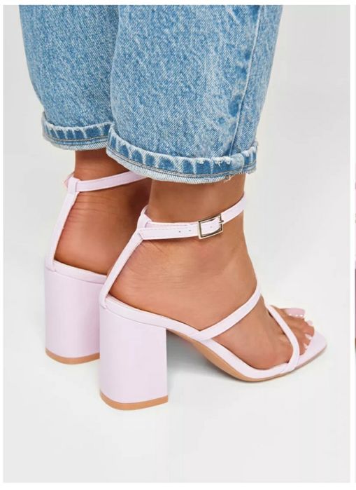 Sandały na słupku rozmiar 38