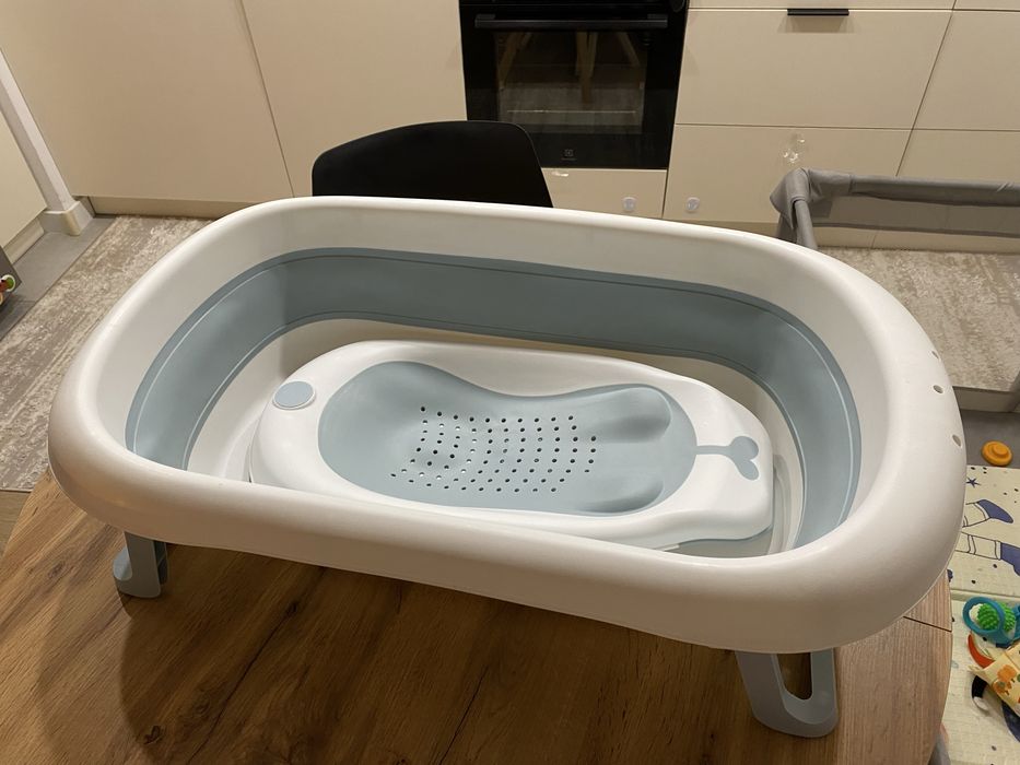 Składana wanienka dla niemowląt z wkładką dla noworodków