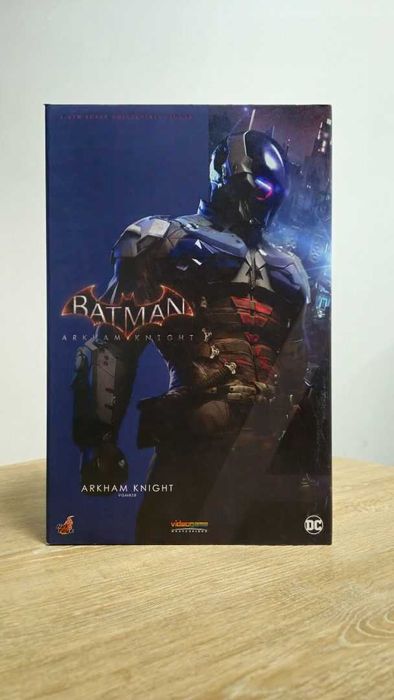 Figura Hot Toys Batman Arkham Knight