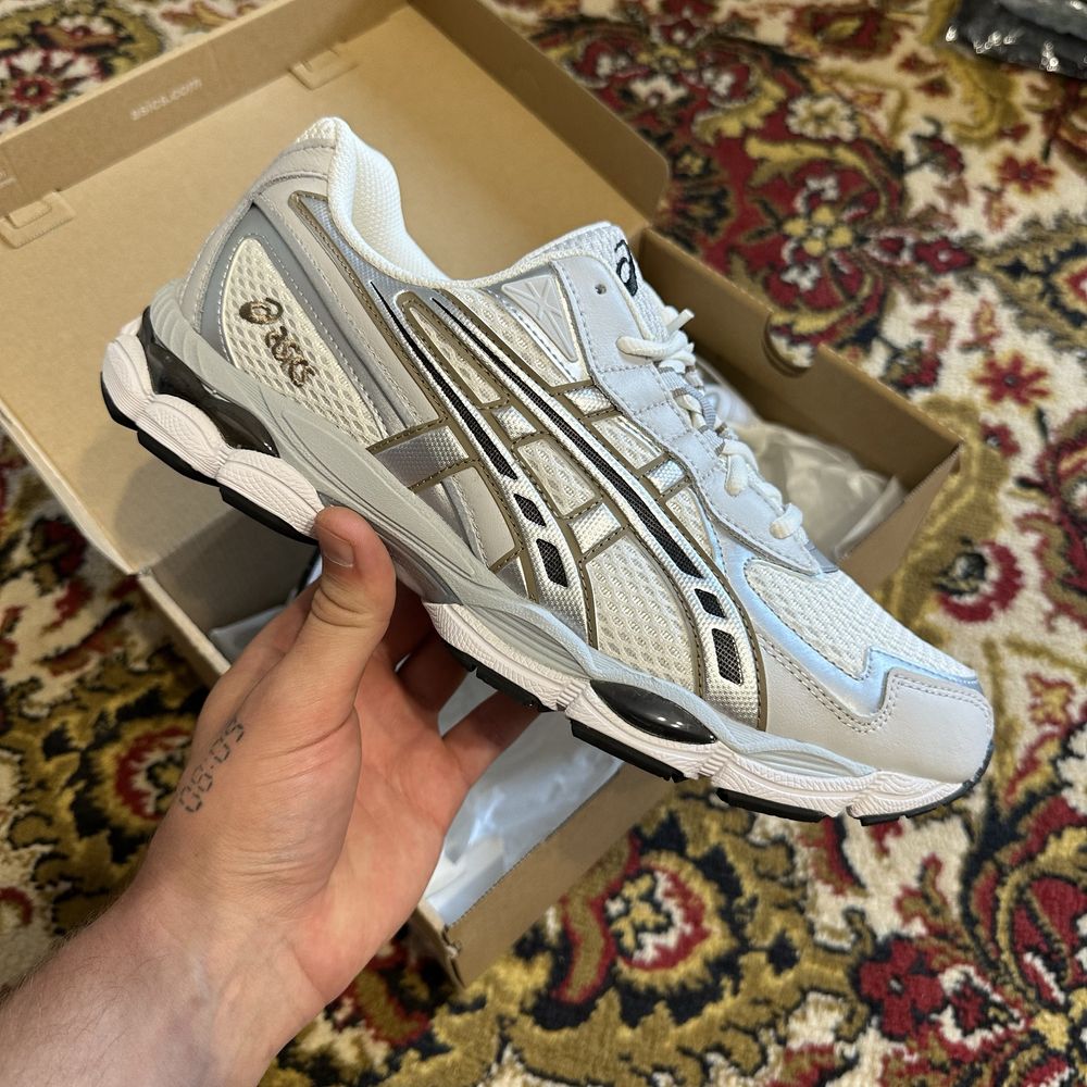 Кросівки ОРИГІНАЛ Asics Gel-Nyc 2055 (27.5cm)