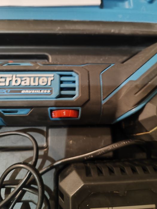 Urządzenie wielofunkcyjne/multitool Erbauer 18v, 4ah, rok produkcji 23