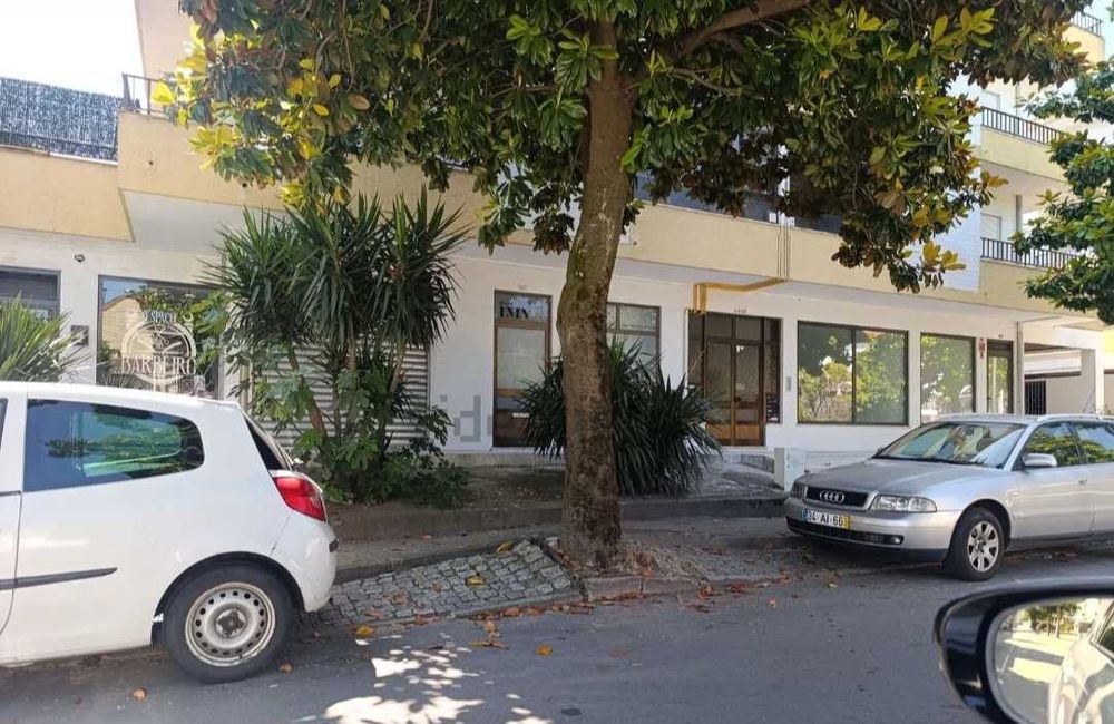 Loja / escritório para arrendamento