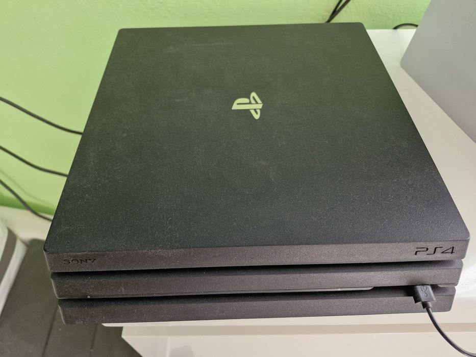 Playstation 4 pro, kontroler -dualshock, po serwisie, polecam