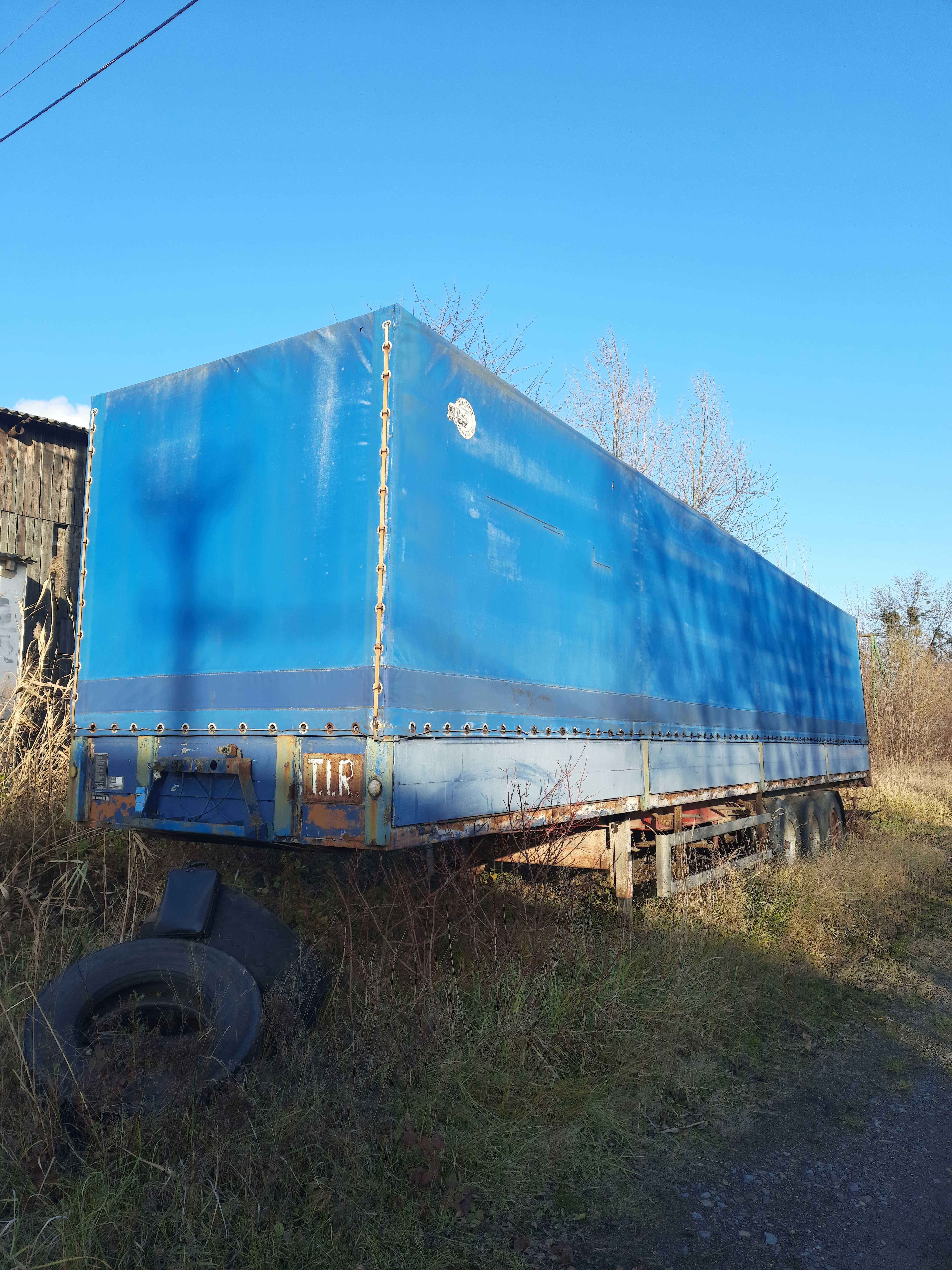 Півпричіп KRONE SDP 24