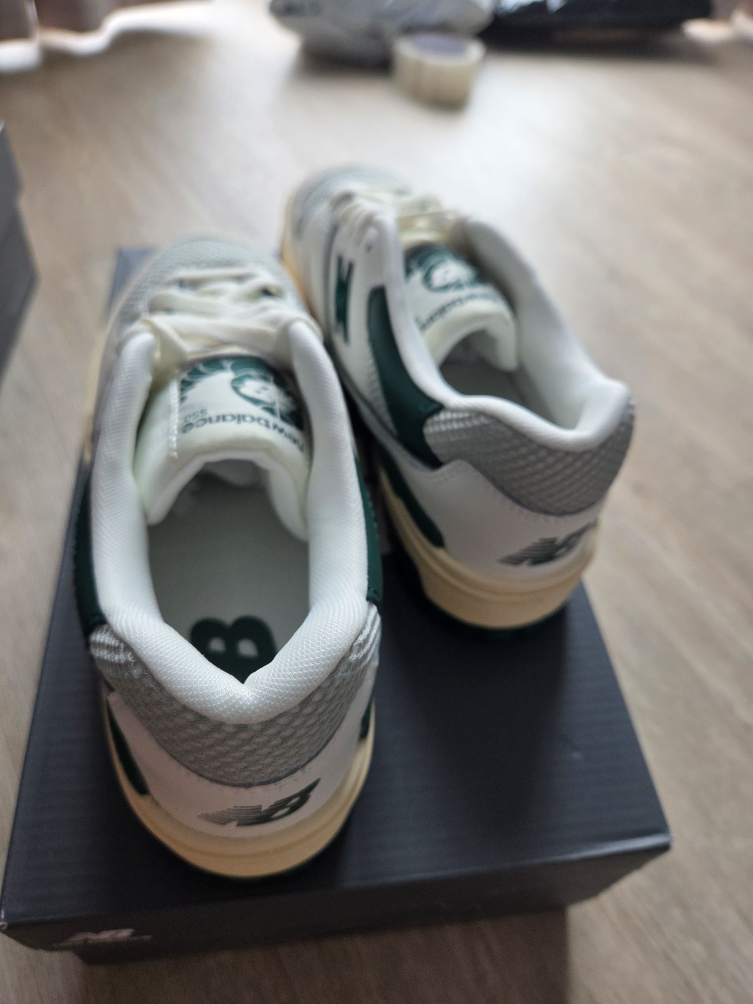 New Balance 550  кросівки, 39-40
