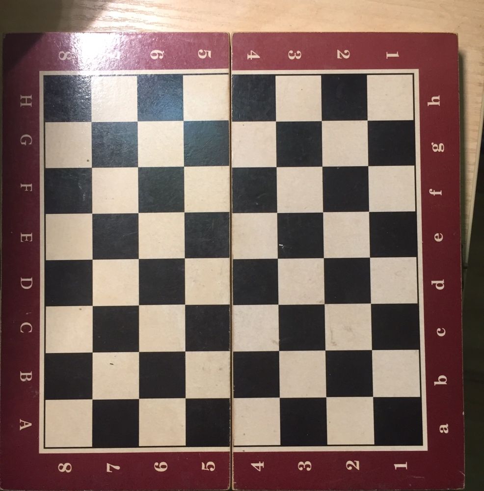 Набор шахмат.