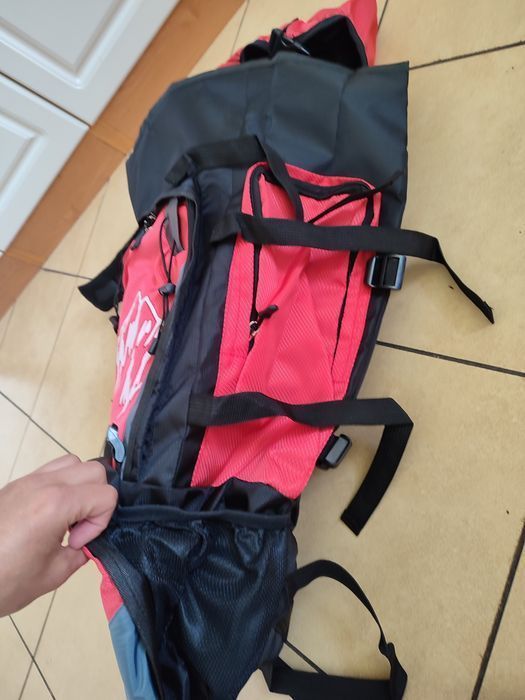 Nowy czerwony plecak turystyczny 90 L góry