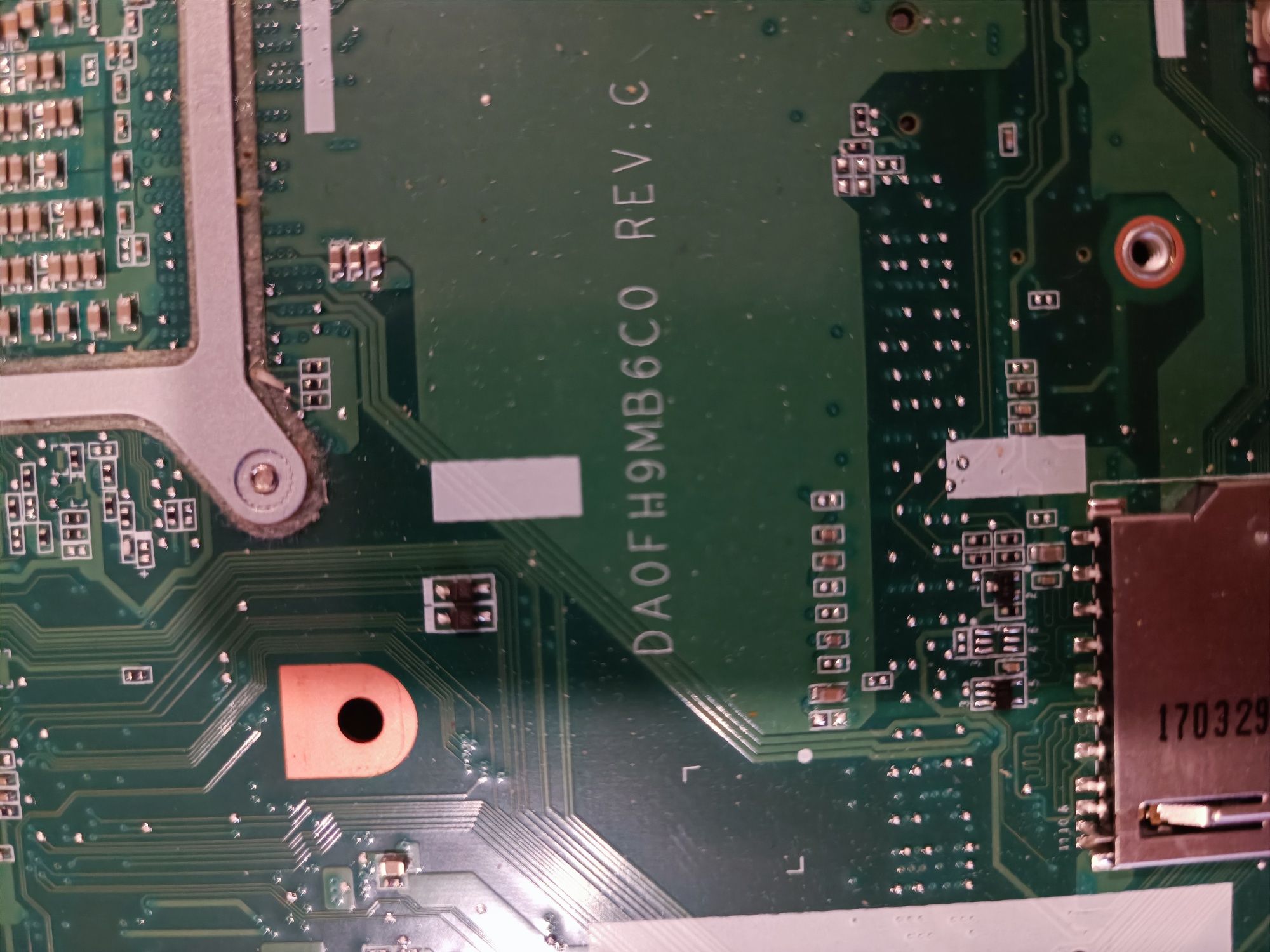 Uszkodzoną płytą główna do Fujitsu Lifebook A555 i3-5005U