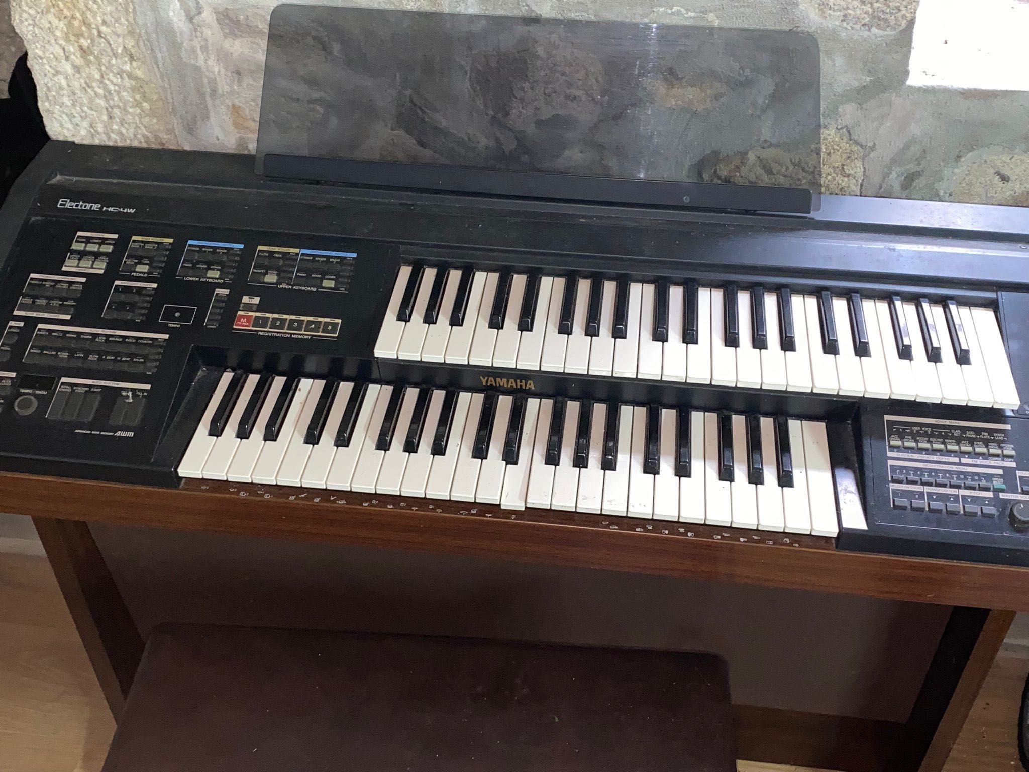 Piano Yamaha Electone HC-4W