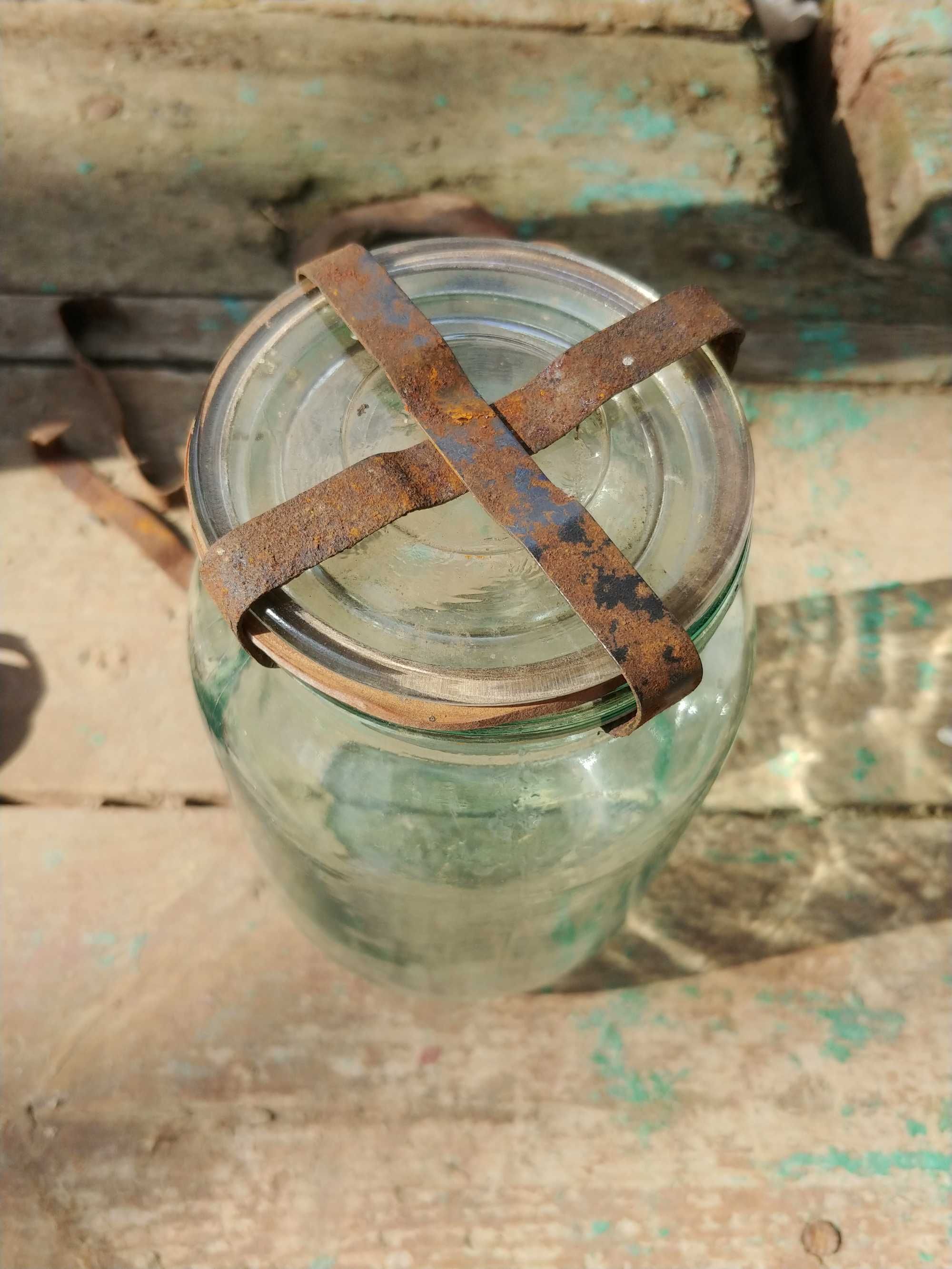 Крышки стеклянные на банки закаточные консервирования и скобами металл