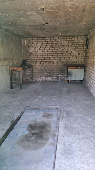 Продам  капітальний гараж 5 автобаза, цегляний