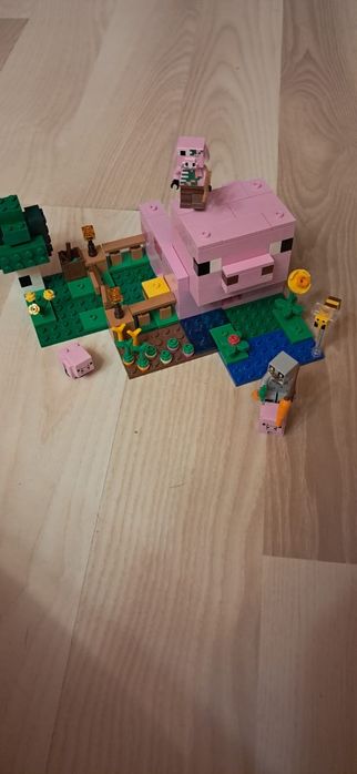 21268 LEGO Minecraft dom prosiaczka