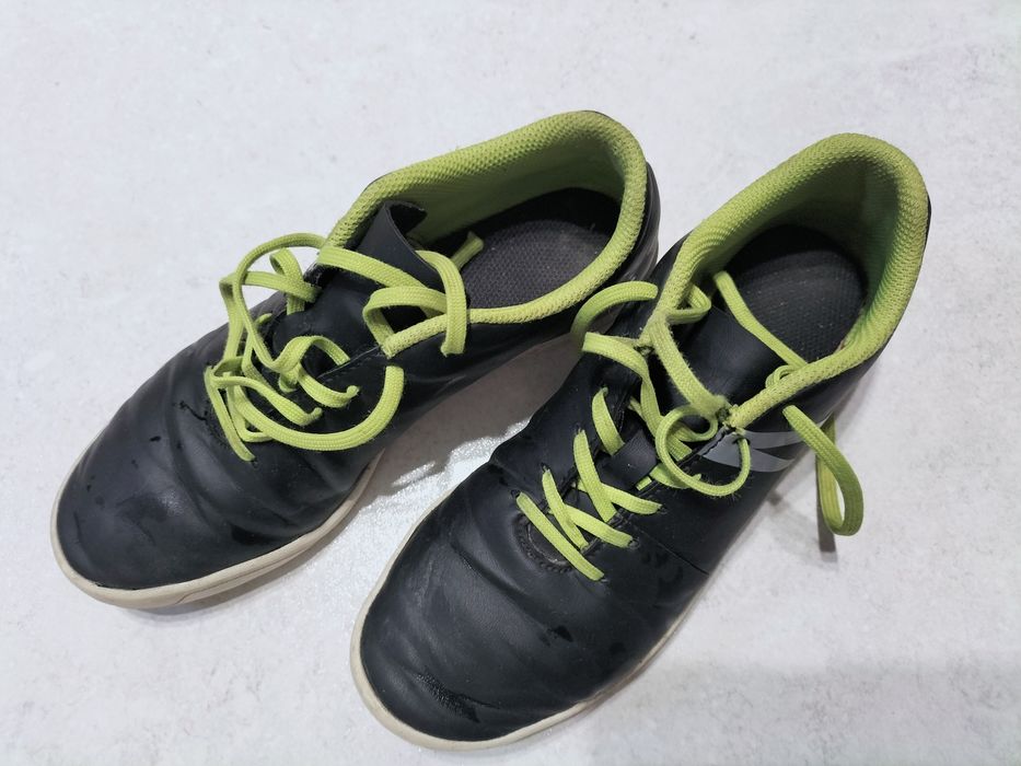 Buty chłopięce halowe Kipsta r. 35