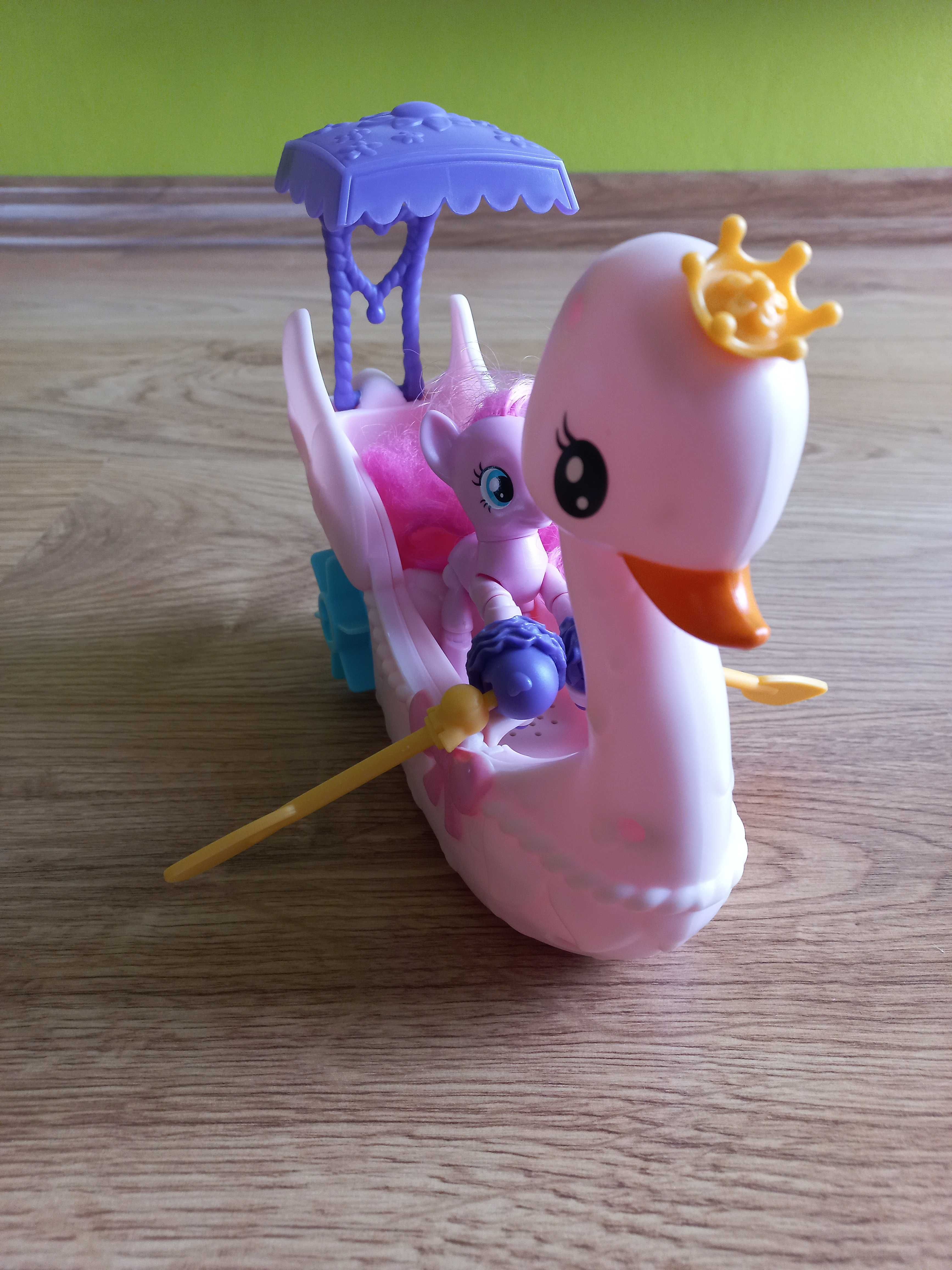 My Little Pony Pinkie Pie na łabędziu+dźwięk, Hasbro, na Dzień Dziecka