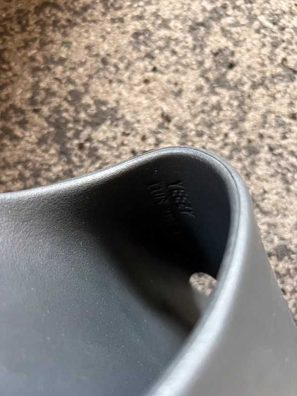 Buty codzienne\Nowe*DunkDamskadidasYeezySlideOnyx Roz.41