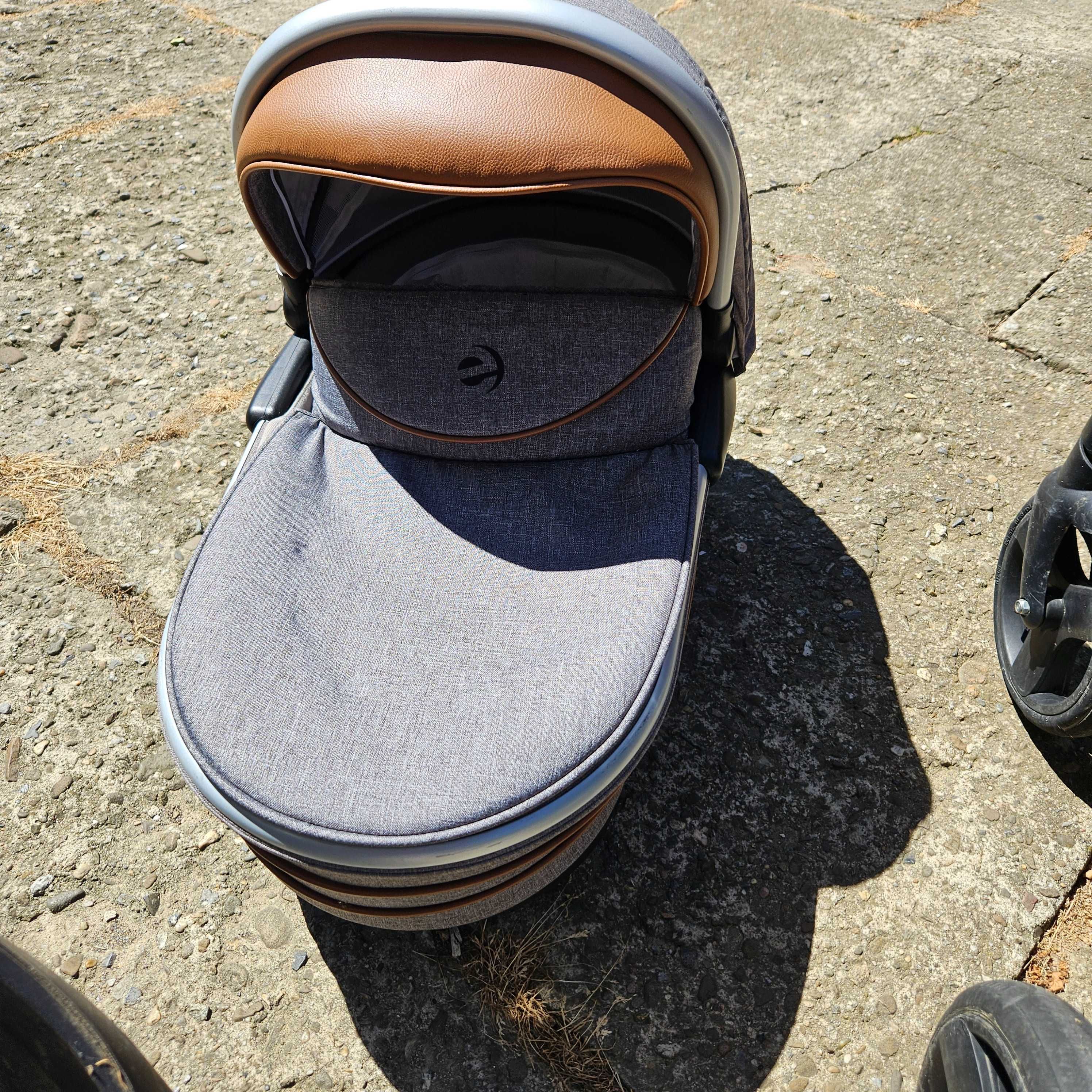 Wózek 2w1 plus fotelik z bazą marki Cybex