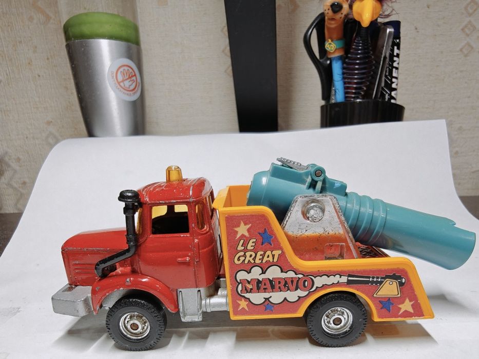 Машинка модель Berliet corgi ~1/43