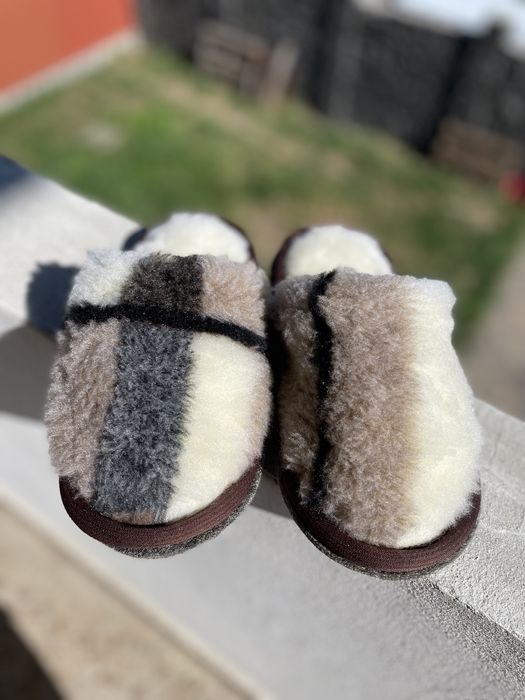 Тапочки з овчини