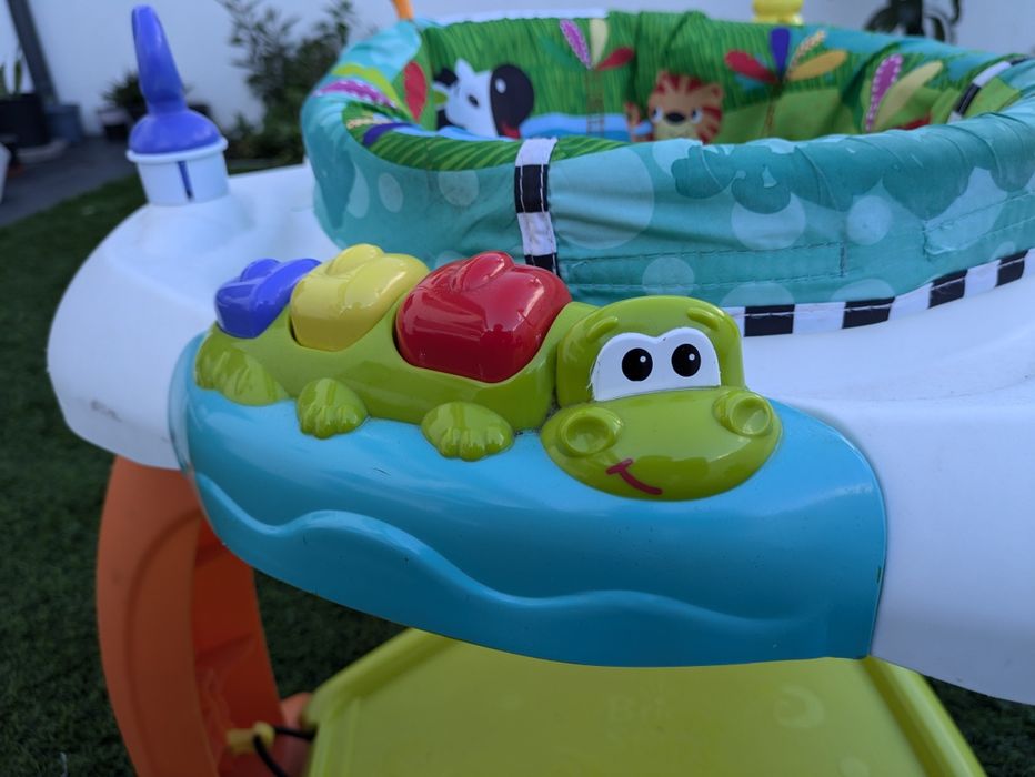 Bright Starts Bounce Bounce Baby | Pula-pula com atividades para bebé