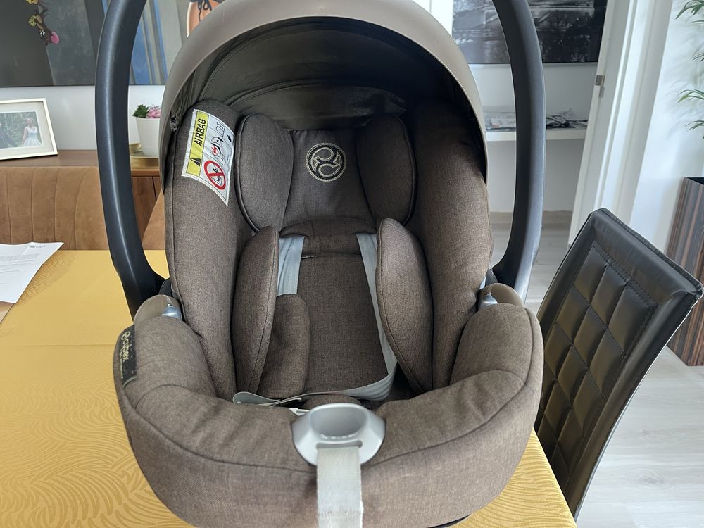 Cybex Cloud Z (Ovo Bebé) + Base Isofix (para carro)
