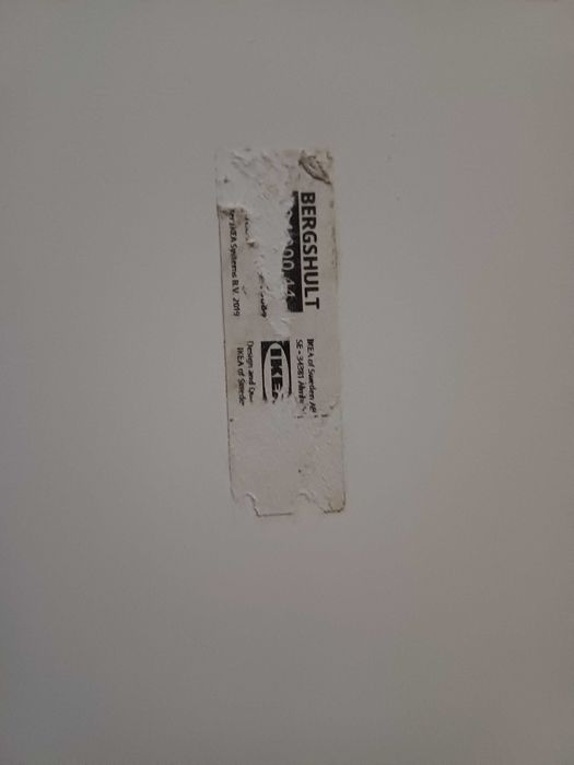Prateleiras brancas IKEA BERGSHULT