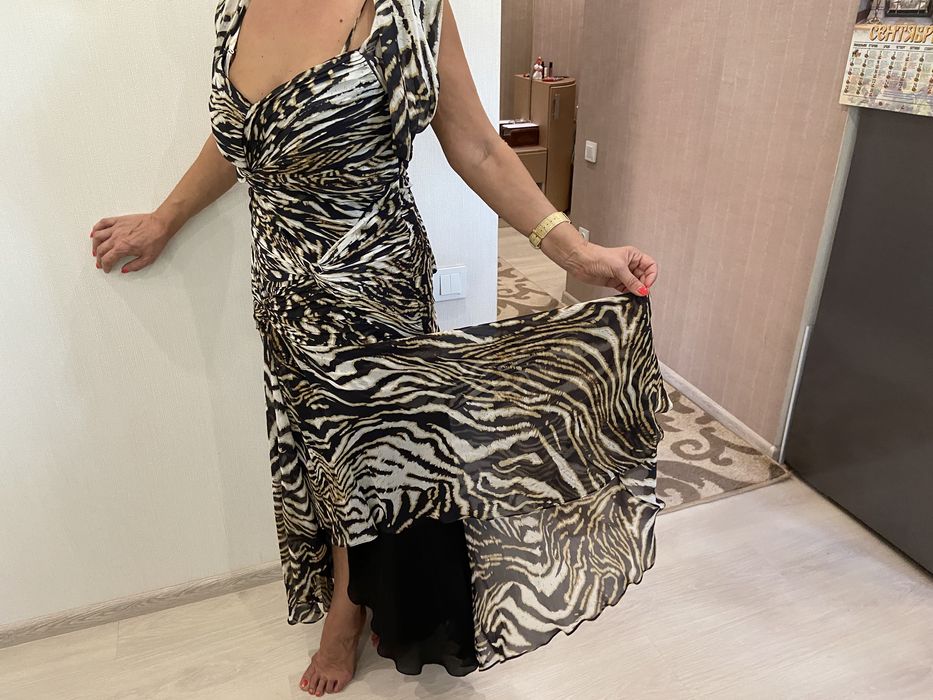 Платье нарядное