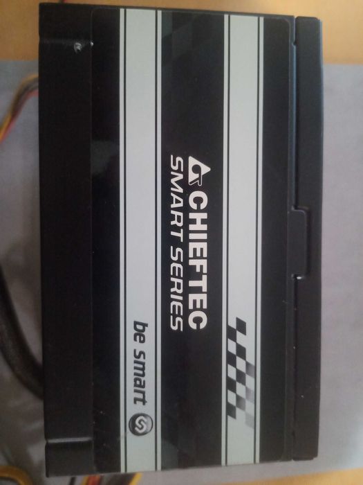 Блок живлення Chieftec GPS-700A8 700W б/в робочий в гарному стані