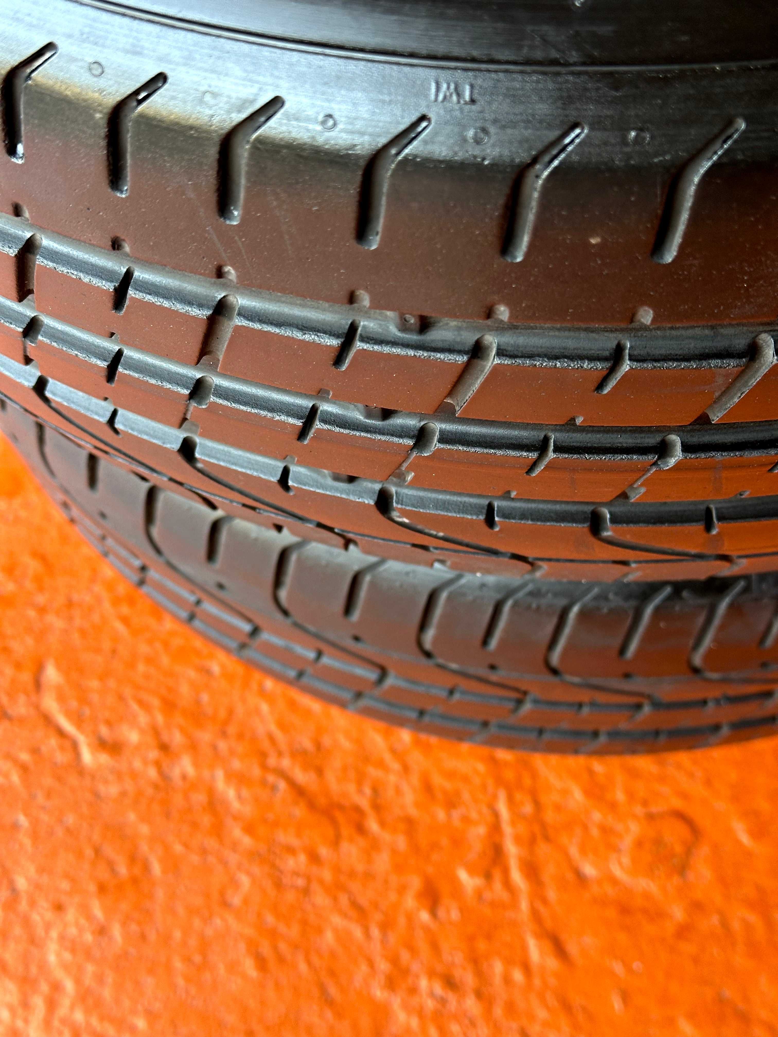 Pneus Pirelli Pzero - 245/35/19 - Como NOVOS