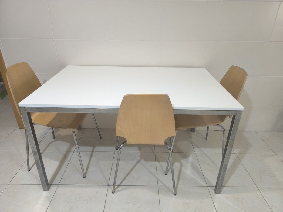 Mesa de jantar + cadeiras