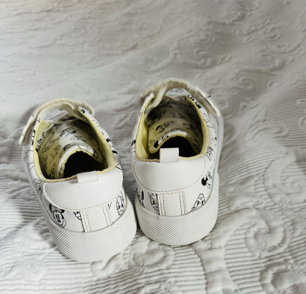 Buty Disney rozmiar 34