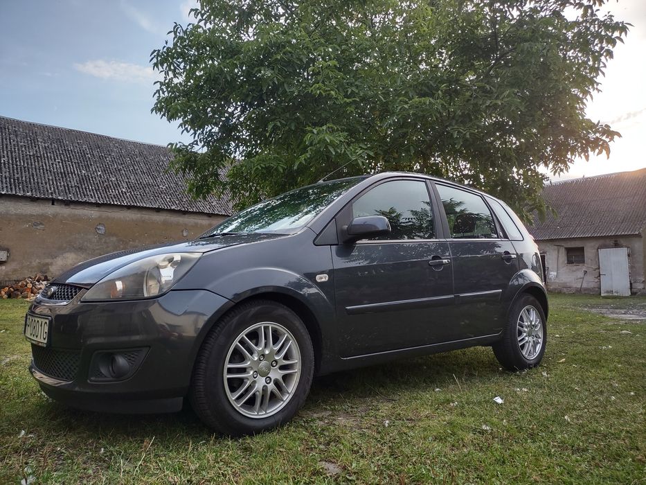 Auto Ford Fiesta