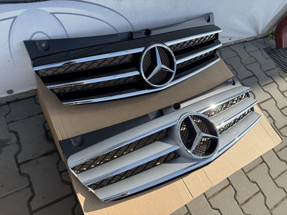 Решітка решотка радіатора Mercedes Viano W639 Віано рестайл