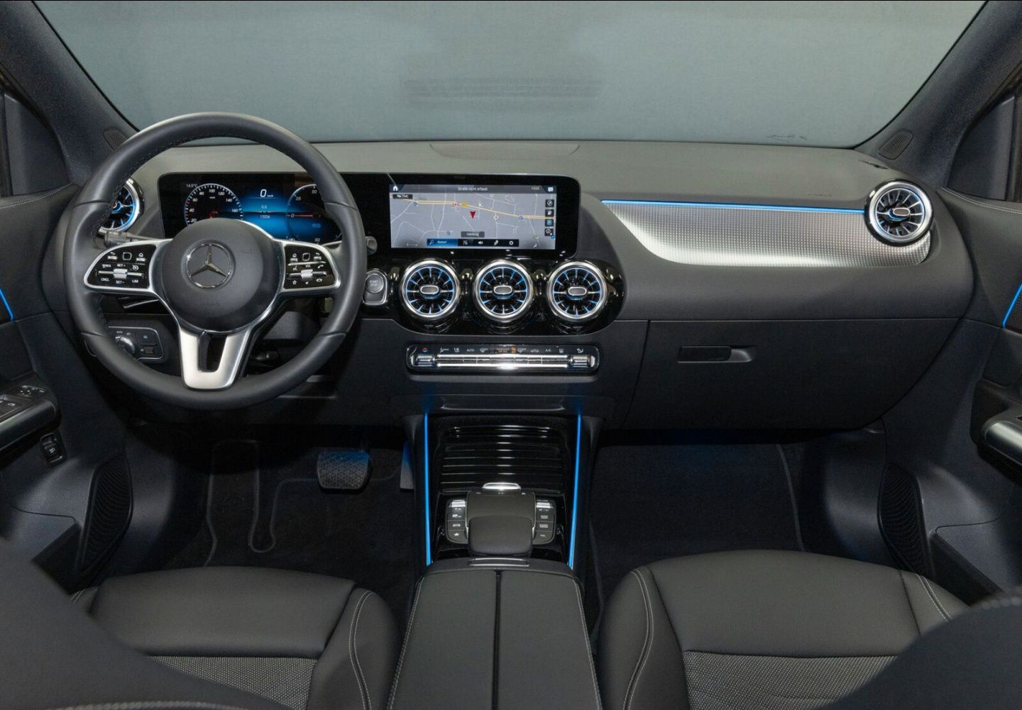 Mercedes-Benz EQA 250 com pack Night e 190cv