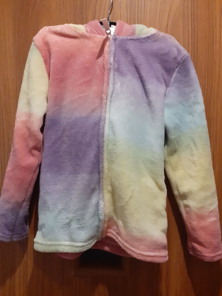 Uzywana bluza z jednorozcem na glowie 122