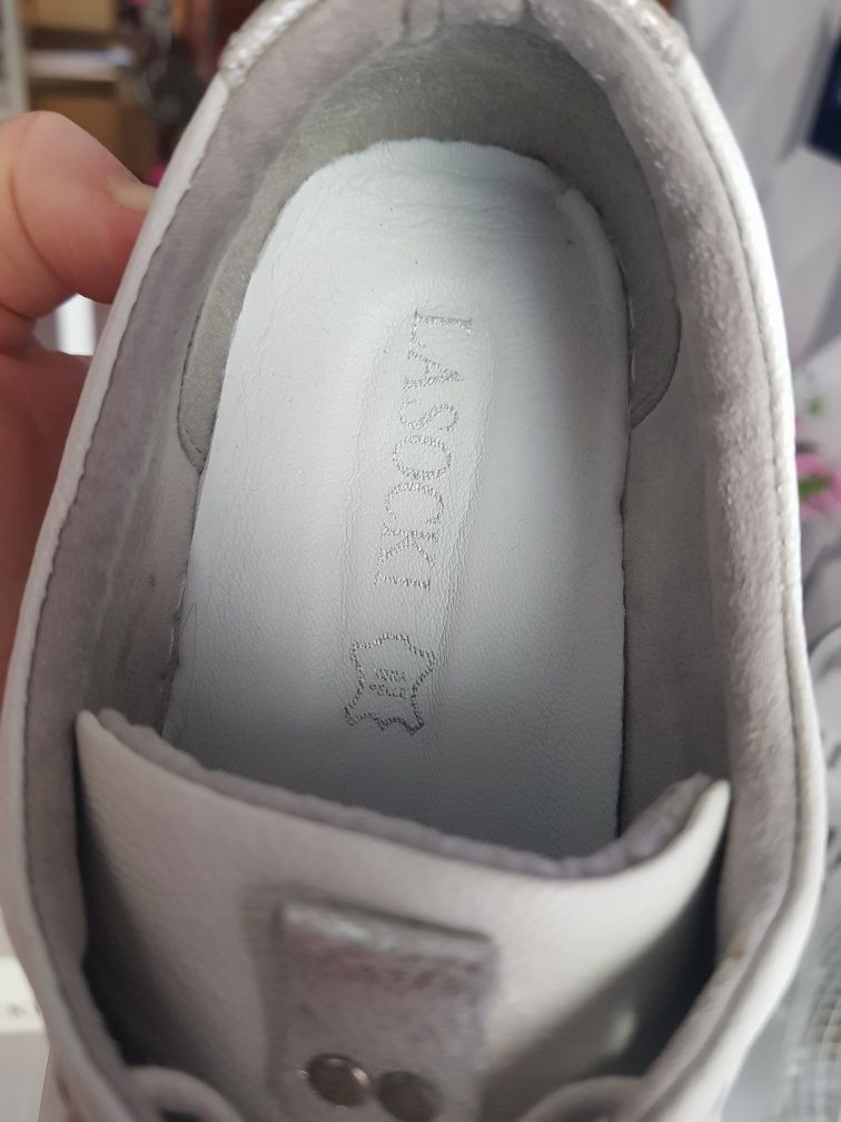 Półbuty, sneakersy, trampki Lasocki r.37 jak nowe