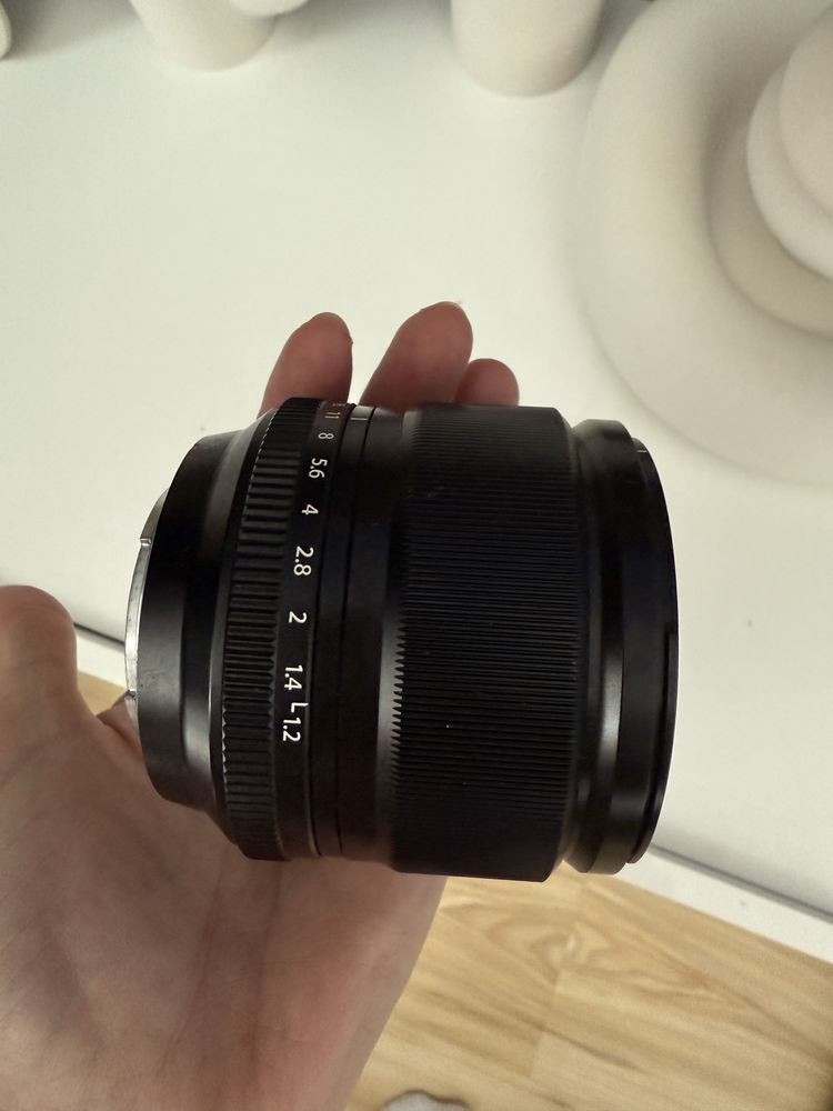 FUJIFILM X-T2 wraz z obiektywem FUJIFILM FUJINON XF 56MM F/1.2 R