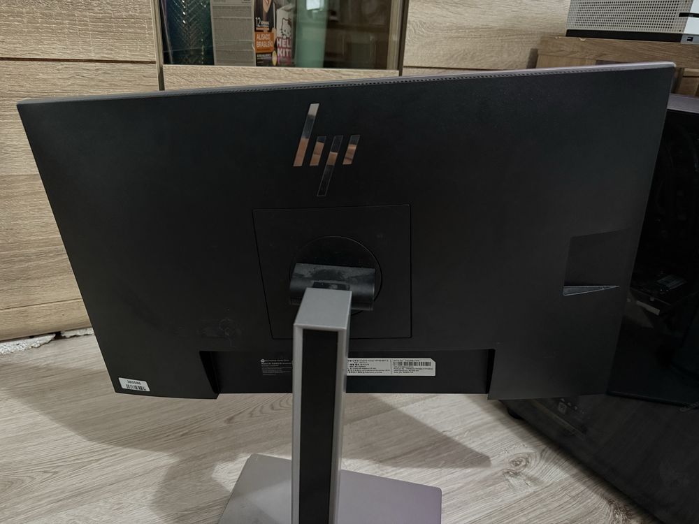 Kopmuter z monitorem