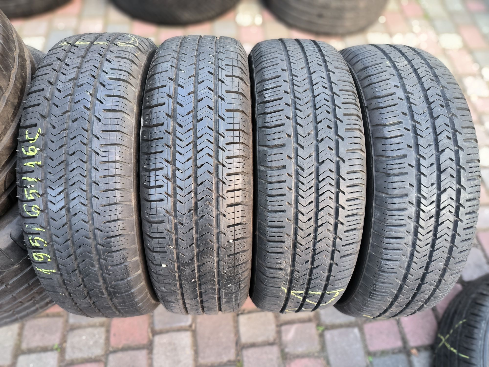 Opony całoroczne 16C Michelin Agilis 195/65 16C