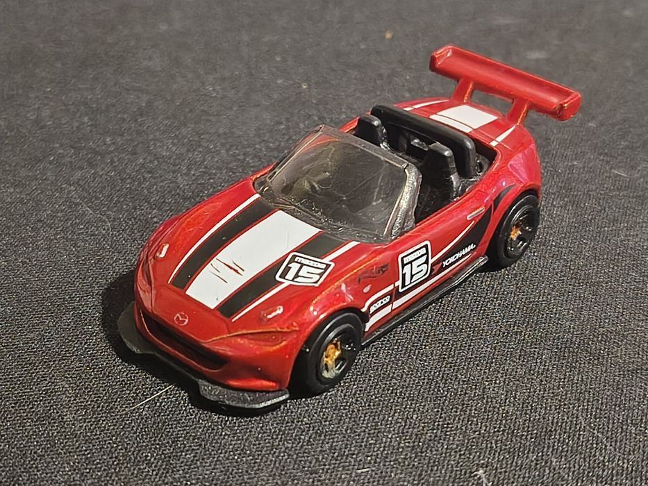 Hot wheels Mazda miata MX-5