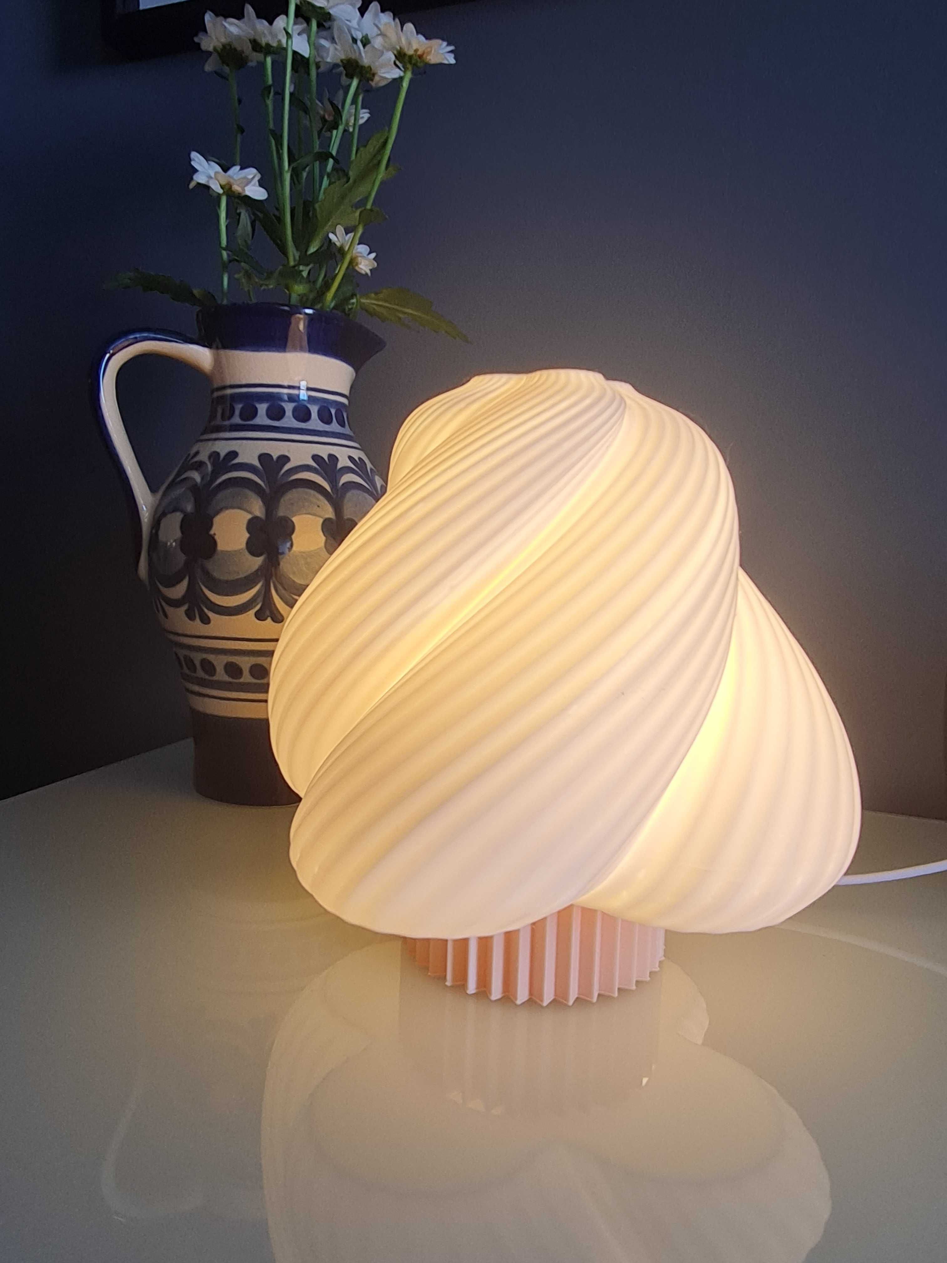 Lampka nocna HELADO – elegancja i funkcjonalność w jednym